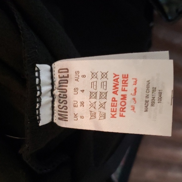 Missguided Fun, 100% Polyurethane, Black, Shiny Pants. Size 4  NWOT - Picture 12 of 13